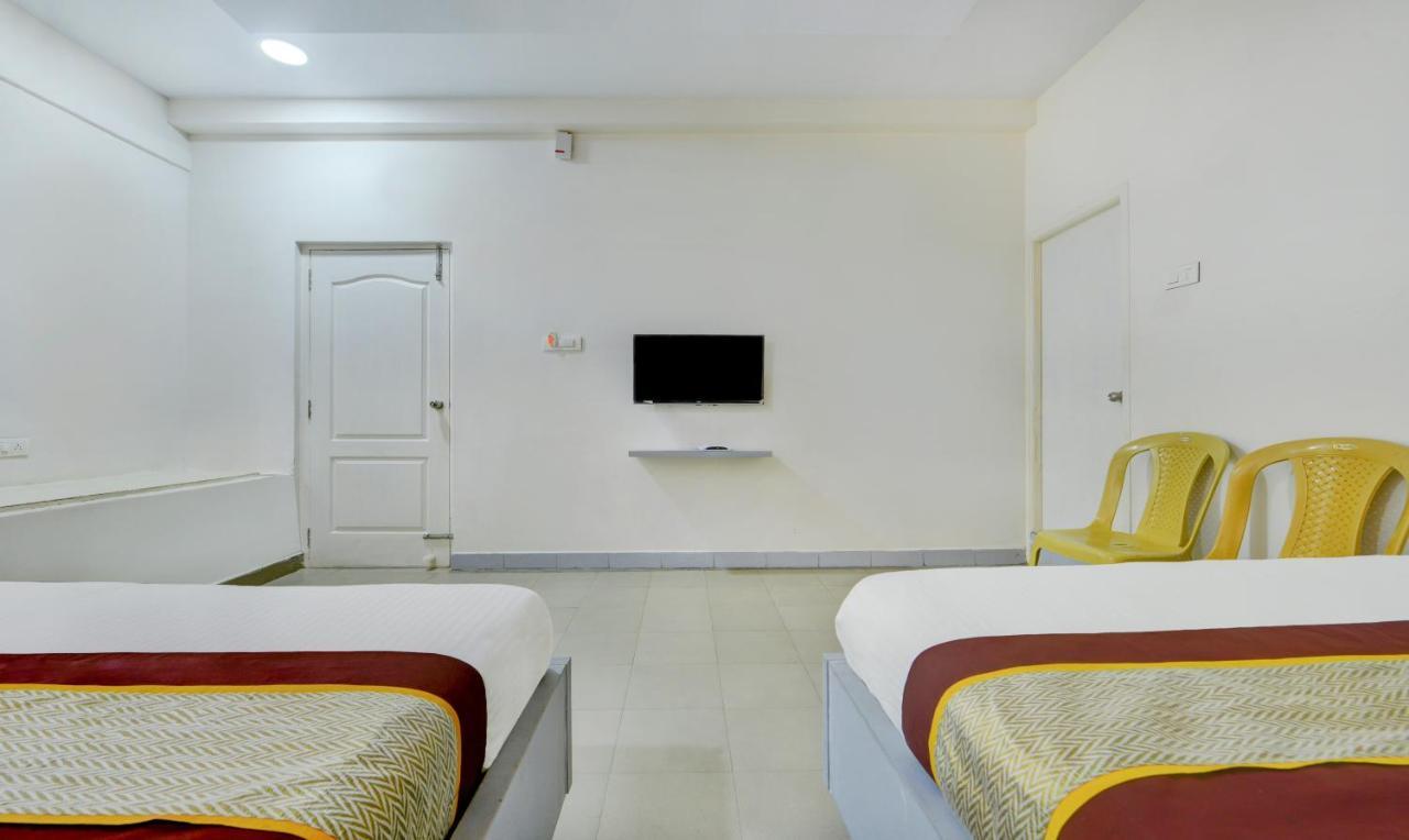 Madrasi Airport Hotel - Saibala Chennai Exterior foto