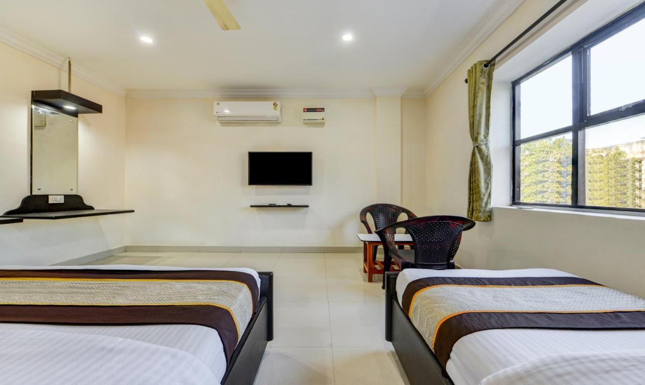 Madrasi Airport Hotel - Saibala Chennai Exterior foto